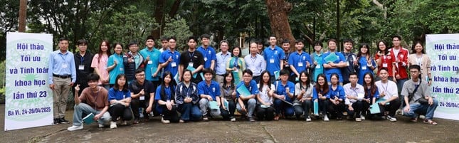 សាស្រ្តាចារ្យវៀតណាមជាប់ឆ្នោតជាសមាជិកបណ្ឌិតសភាវិទ្យាសាស្ត្រអឺរ៉ុប រូបថត ២