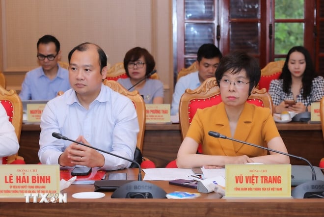 ttxvn-ban-tuyen-giao-trung-uong-bao-chi-cach-mang-8.jpg