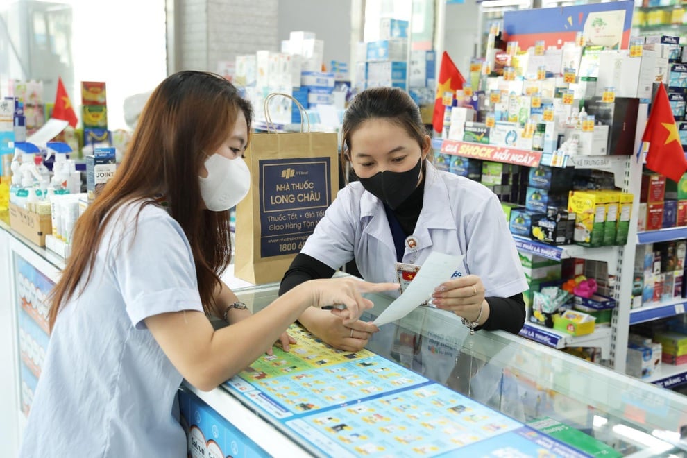 Lợi ích từ việc Long Châu cung cấp xuất xứ thuốc ngay trên hóa đơn bán lẻ - 1