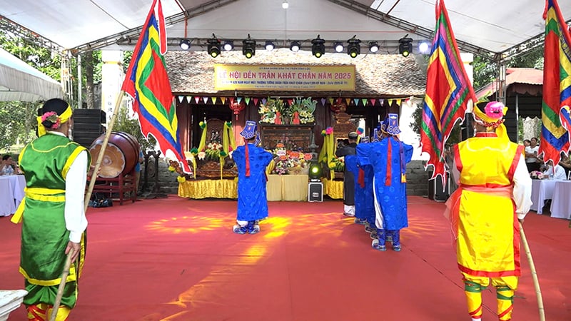 រំលឹកខួបអនុស្សាវរីយ៍លើកទី៦២៦ នៃមរណភាពរបស់នាយឧត្តមសេនីយ៍ ត្រឹង ខាត់ចាន់