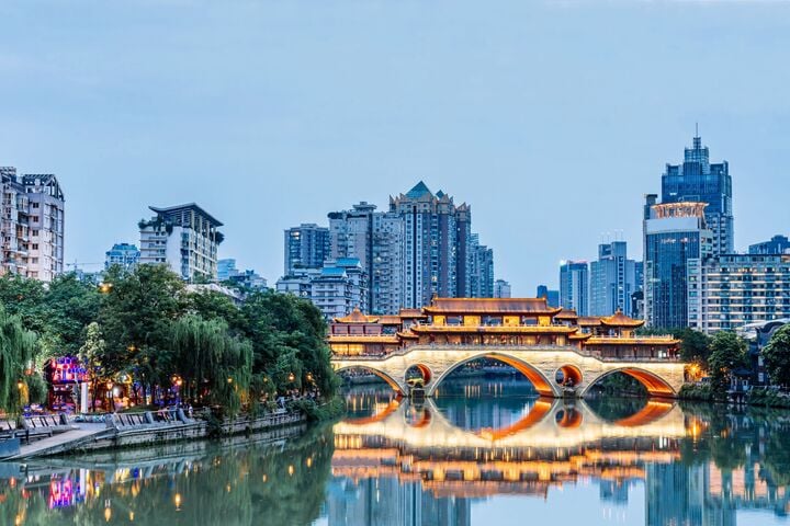 ទេសភាពទីក្រុង Chengdu (ប្រទេសចិន)។