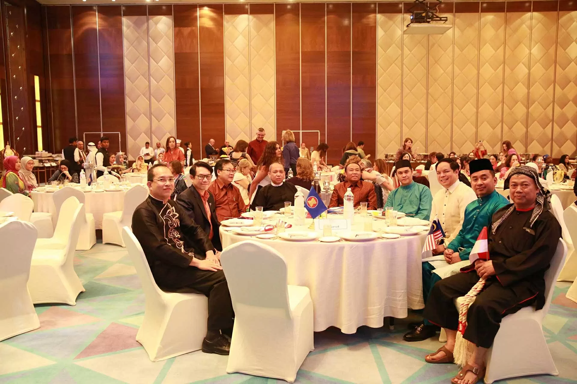 Đại sứ quán Việt Nam đồng tổ chức sự kiện sôi động, thực chất quảng bá văn hóa và du lịch các nước ASEAN tại Kuwait