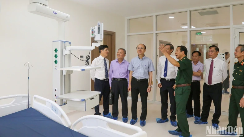 Gắn kết đào tạo, nghiên cứu khoa học và thực hành, tạo nguồn nhân lực y tế chất lượng cao ảnh 1