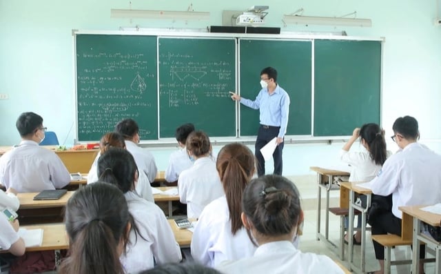 Các trường không dạy thêm dưới bất cứ hình thức nào trong dịp hè   - Ảnh 1.