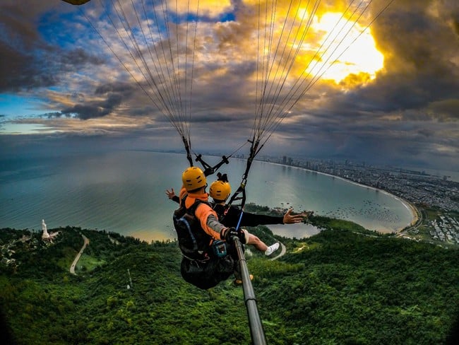 Đà Nẵng ban hành phương án tổ chức vui chơi, giải trí dưới nước tại khu vực biển ven bờ và sông Hàn - Ảnh 1.