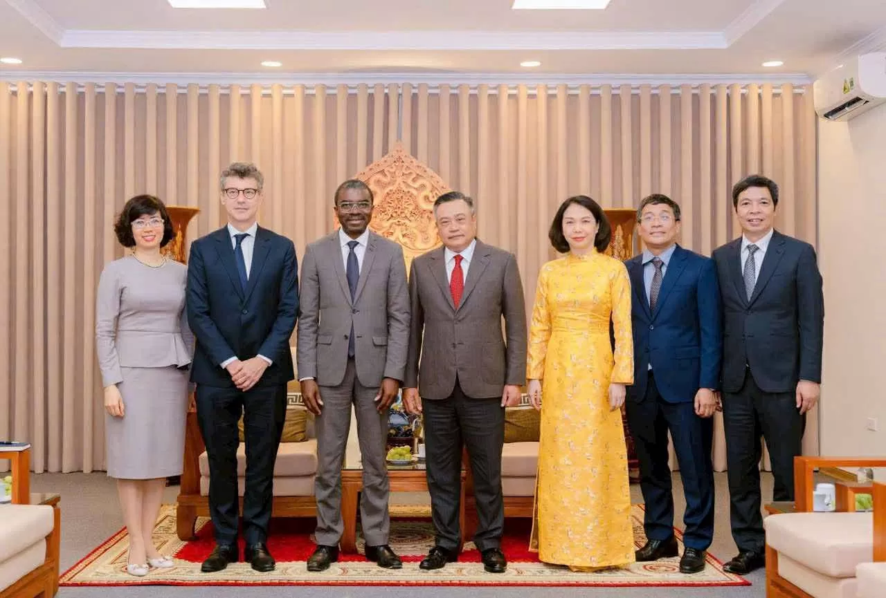 Trung tâm Di sản thế giới tiếp tục đồng hành và hỗ trợ Hà Nội bảo tồn di tích Hoàng thành Thăng Long và Cổ Loa