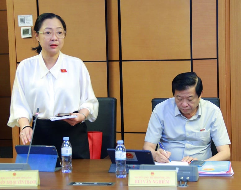 ĐBQH ủng hộ giảm thuế GTGT đến hết năm 2026 để thúc đẩy tiêu dùng, giữ đà tăng trưởng- Ảnh 2.
