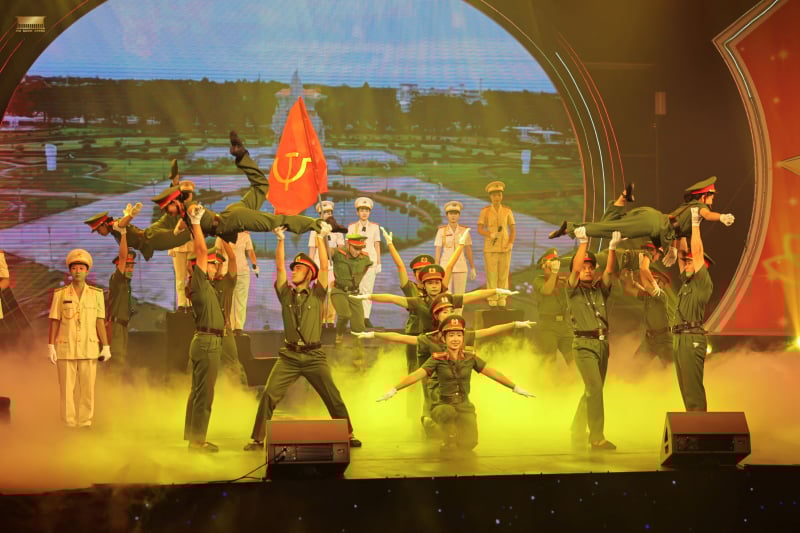 មហោស្រពសិល្បៈសាធារណៈ Jubilant នៃកងកម្លាំងសន្តិសុខសាធារណៈរបស់ប្រជាជនក្នុងឆ្នាំ 2025 -10