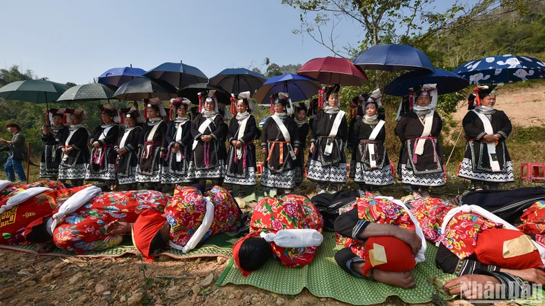 បេតិកភណ្ឌក្នុងវដ្ដទេសចរណ៍ រូបថត ២