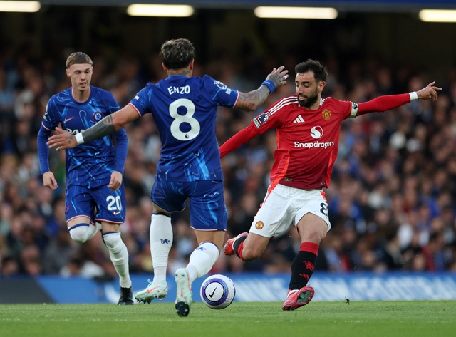 Đại gia Ả Rập Xê Út chiêu mộ Bruno Fernandes sau chung kết Europa League: Lương cao hơn ‘núi’- Ảnh 1.