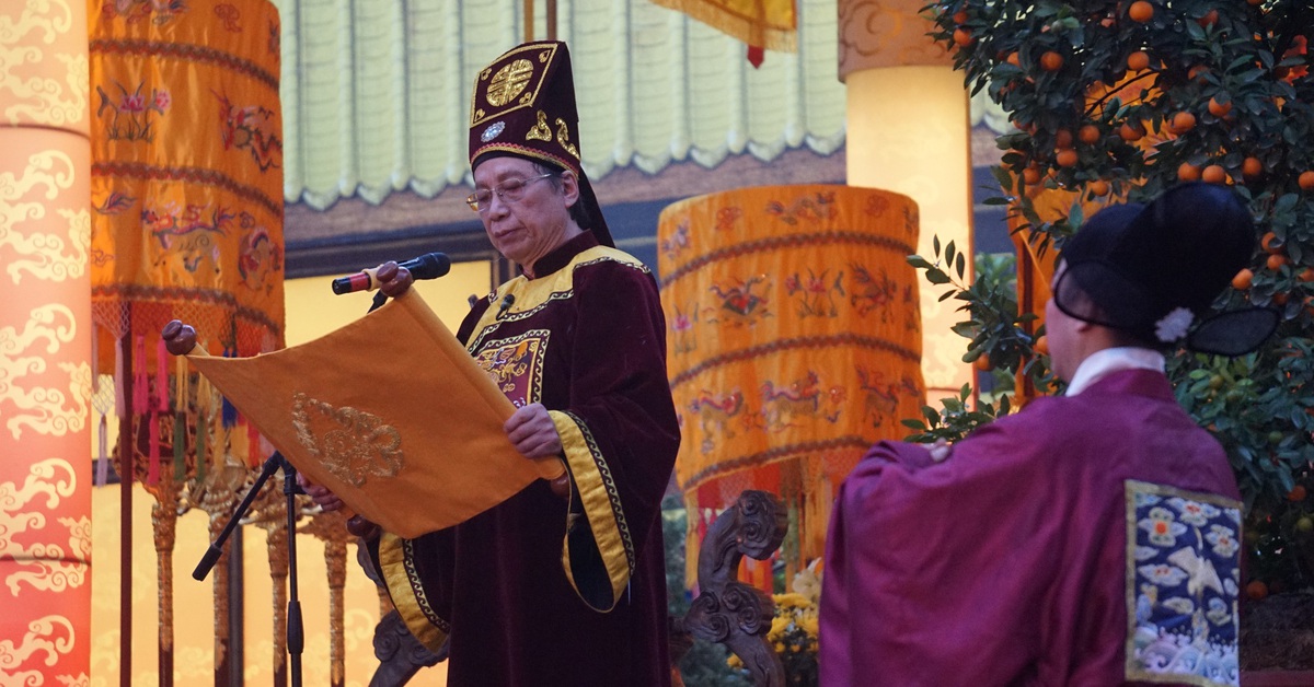Dien Kinh Thien គឺជានិមិត្តរូបនៃអំណាចកំពូលរបស់តុលាការ Dai Viet ។