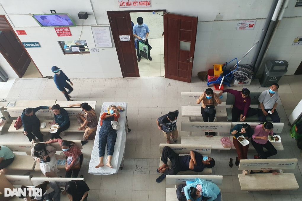 Nguy cơ quá tải bệnh viện tuyến cuối ở TPHCM sau khi sáp nhập 3 tỉnh thành - 2