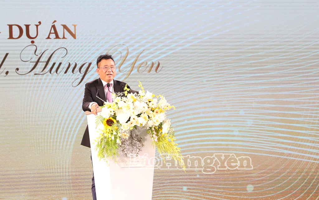 Ông Đặng Thành Tâm, Chủ tịch Tổng Công ty phát triển đô thị Kinh Bắc phát biểu tại lễ khởi công