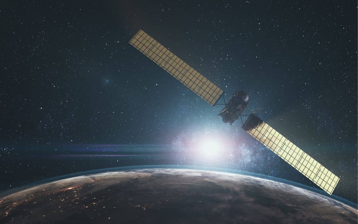 Đế chế Starlink mở rộng: Tham vọng kết nối Internet tới từng điện thoại - 2