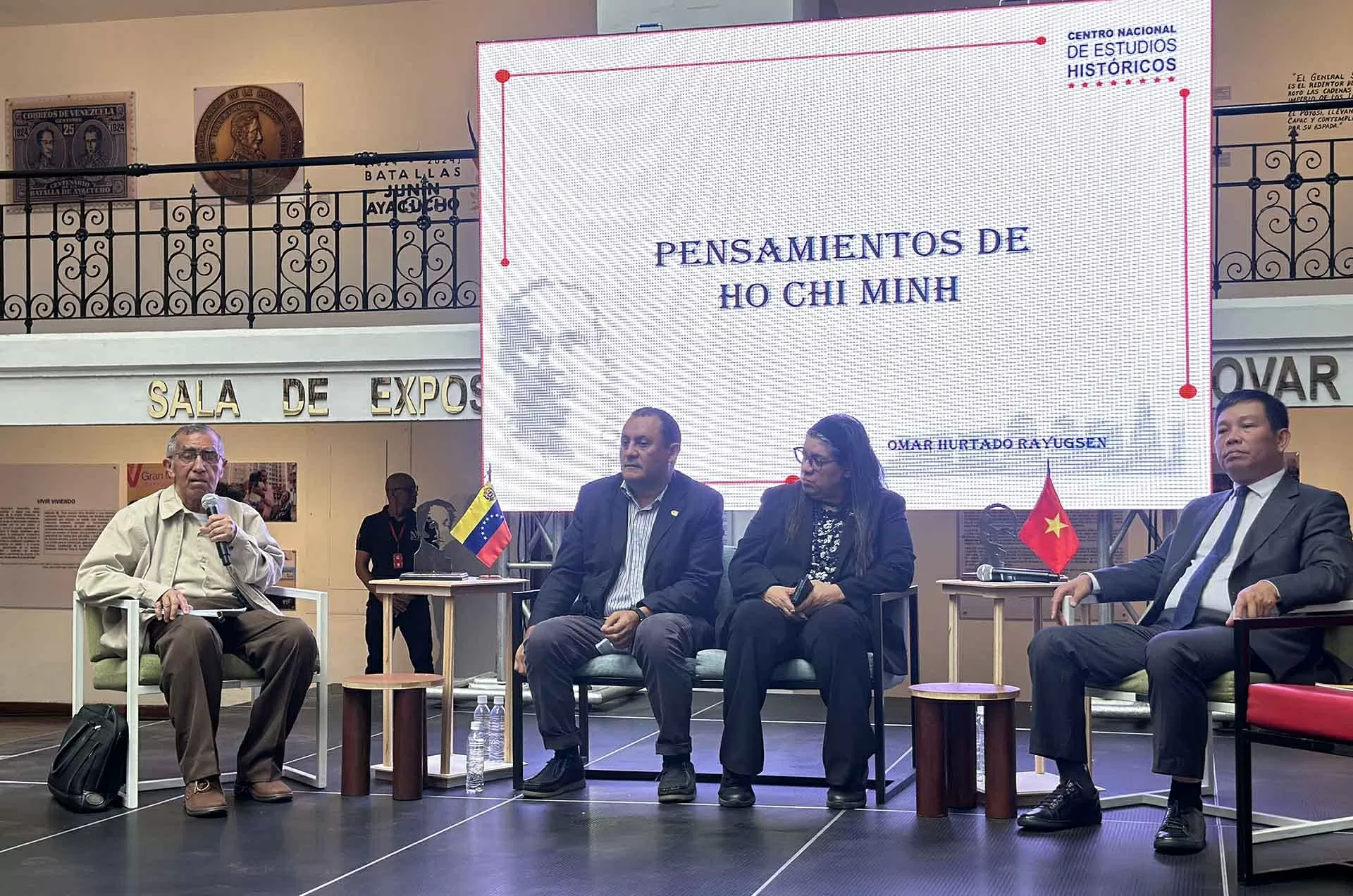 Tọa đàm ‘Thân thế và sự nghiệp Chủ tịch Hồ Chí Minh’ tại Venezuela