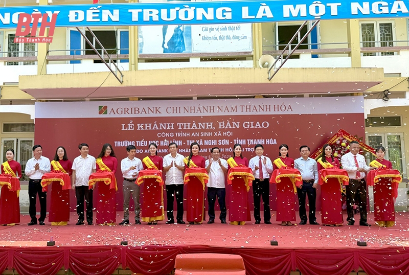 គណៈកម្មាធិការបក្ស Agribank Nam Thanh Hoa៖ ដំណើរដំបូងដែលមានចំណាប់អារម្មណ៍ជាច្រើន។