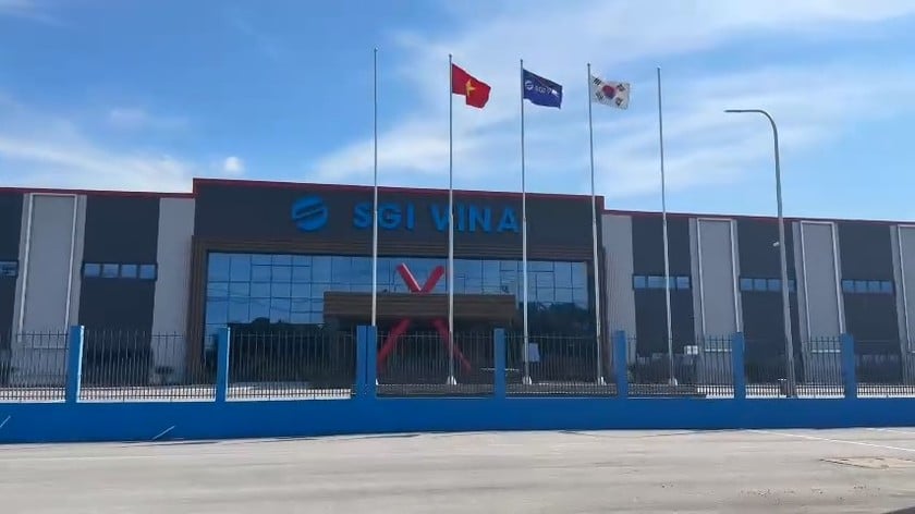 Vụ nổ khiến 12 công nhân bị thương.