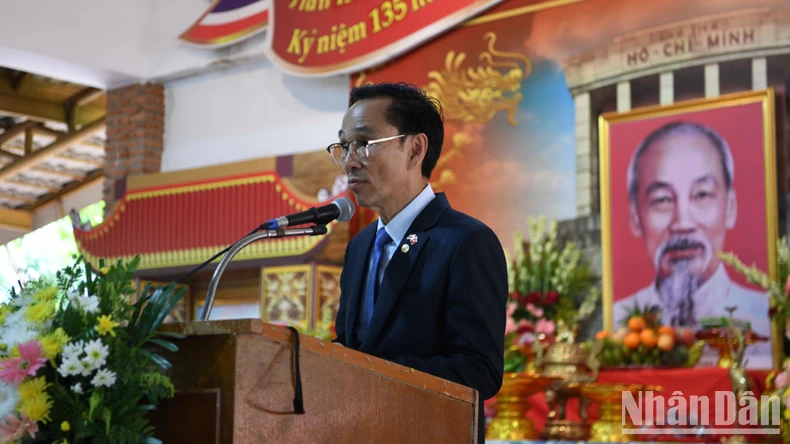 Feier zum 135. Geburtstag von Präsident Ho Chi Minh in der Provinz Nakhon Phanom, Thailand, Foto 1