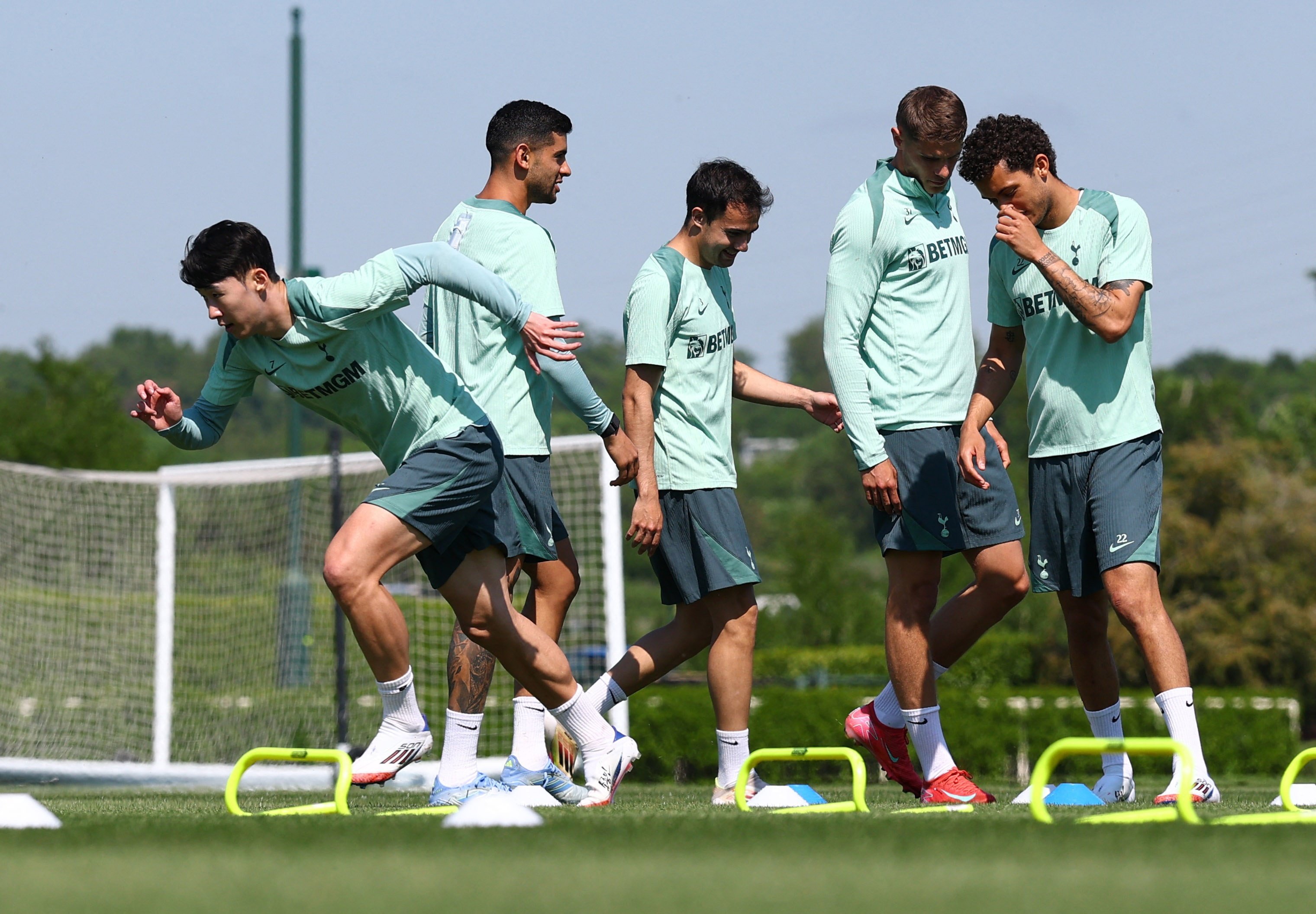 So sanh MU - Tottenham anh 4