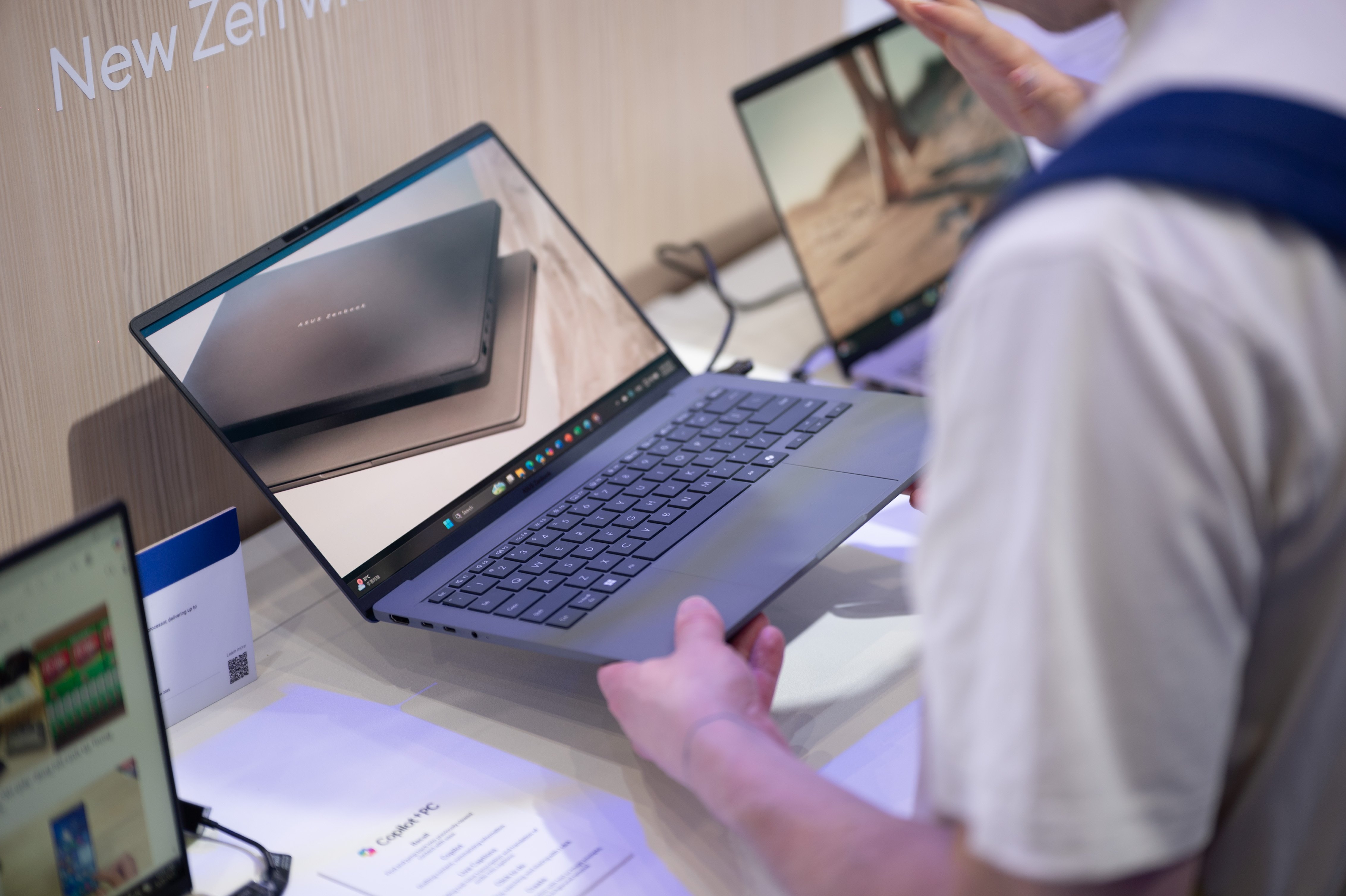 laptop asus snapdragon anh 5