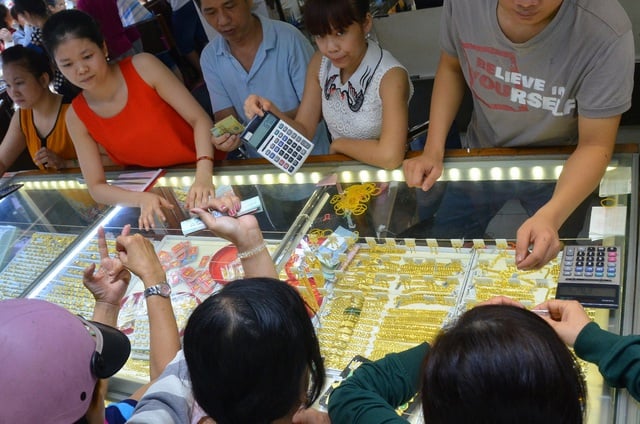 Giá vàng hôm nay, 21-5: Tiếp tục tăng mạnh- Ảnh 1.