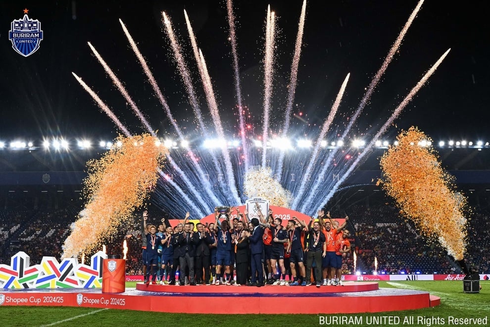 HLV Buriram và thủ môn Chatchai tiết lộ chiêu đánh bại CLB Công an Hà Nội - 2