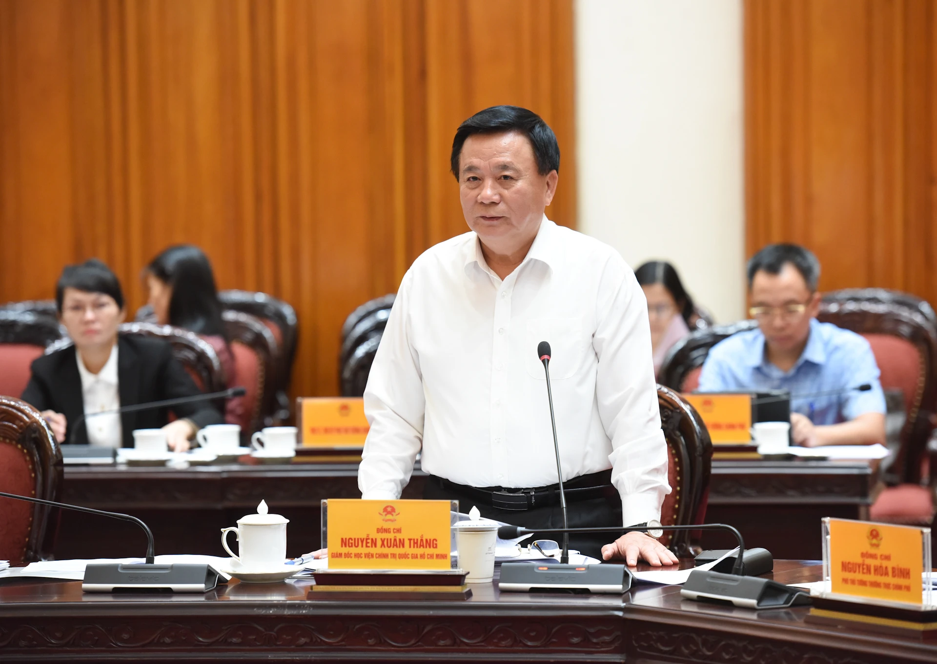 [Photo] Prime Minister Pham Minh Chinh chairs a meeting on the National Assembly's draft Resolution on the International Financial Center in Vietnam photo 6