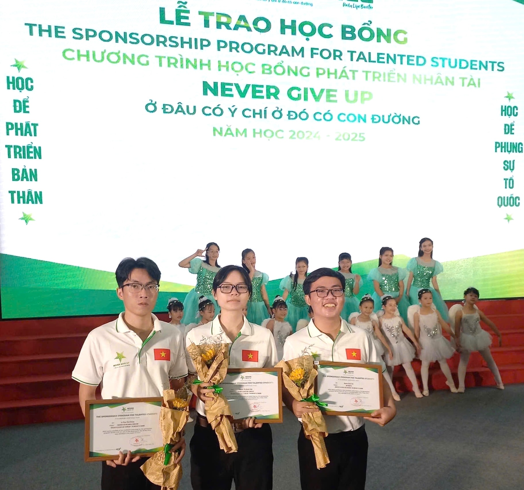 học bổng nhân tài