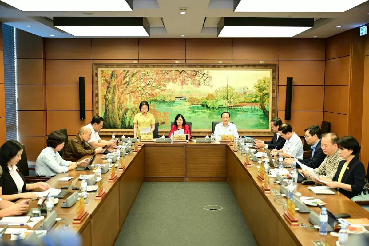 Miễn học phí: Bước tiến công bằng từ chủ trương lớn