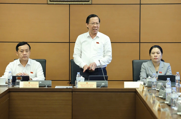 Đại biểu Quốc hội: Cha mẹ khá giả tự nguyện từ chối hỗ trợ, miễn học phí, được không? - Ảnh 1.