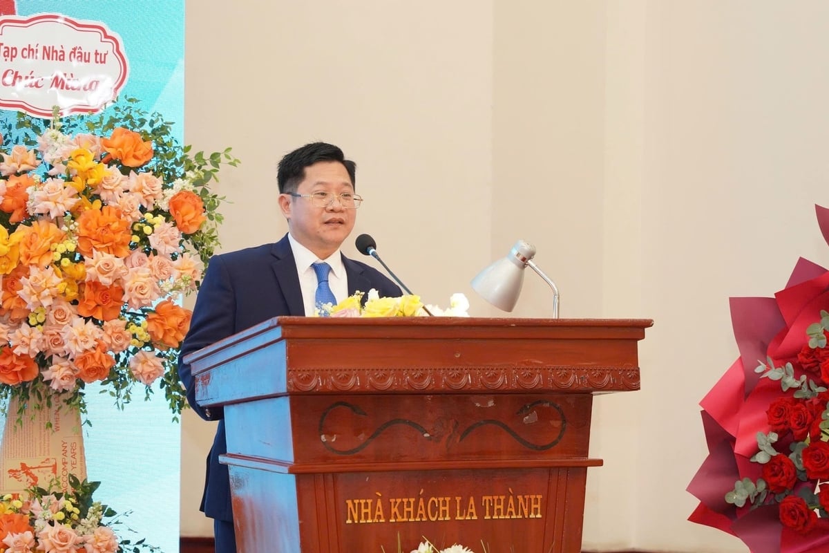 Ông Nguyễn Văn Chương, Tổng Biên tập Tạp chí Đồ uống Việt Nam phát biểu tại lễ trao giải. Ảnh: VBA.