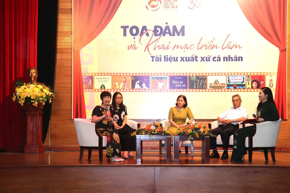 Tài liệu lưu trữ quý hiếm về những gương mặt tiêu biểu - Ảnh 1.