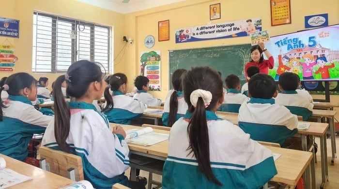 Thiếu giáo viên Tiếng anh tại vùng cao là bài toán nan giải đối với Yên Bái. Ảnh: CTV.