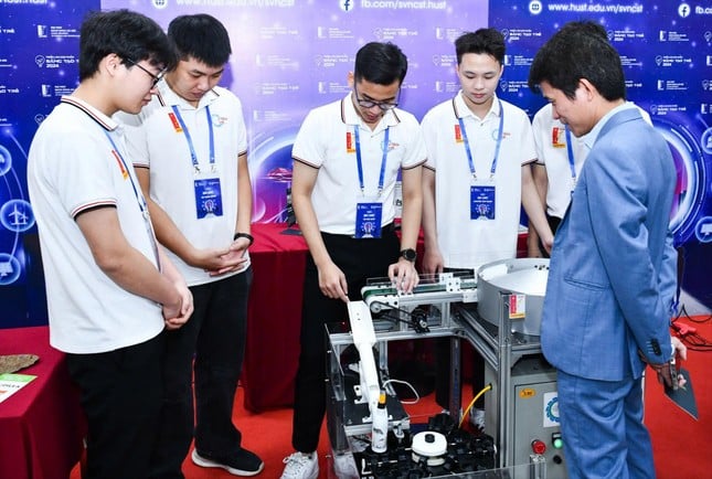 Thúc đẩy nghiên cứu trong trường đại học ảnh 2