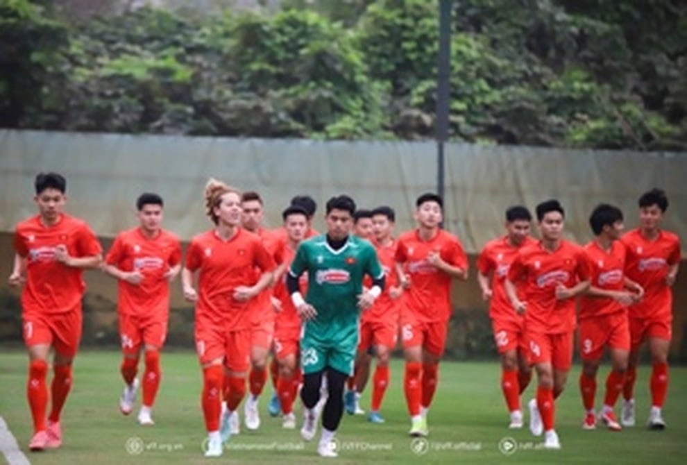 HLV Kim Sang Sik công bố danh sách U22 Việt Nam, có tân binh Việt kiều - 1