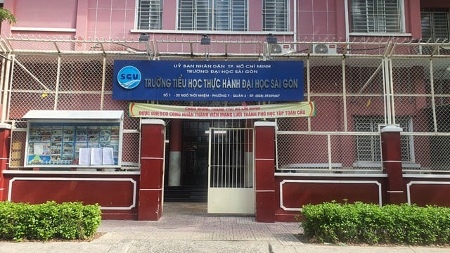 Trường 'nóng' của TP.HCM dứt cảnh xếp hàng xuyên đêm mua hồ sơ vào lớp 1 - Ảnh 3.