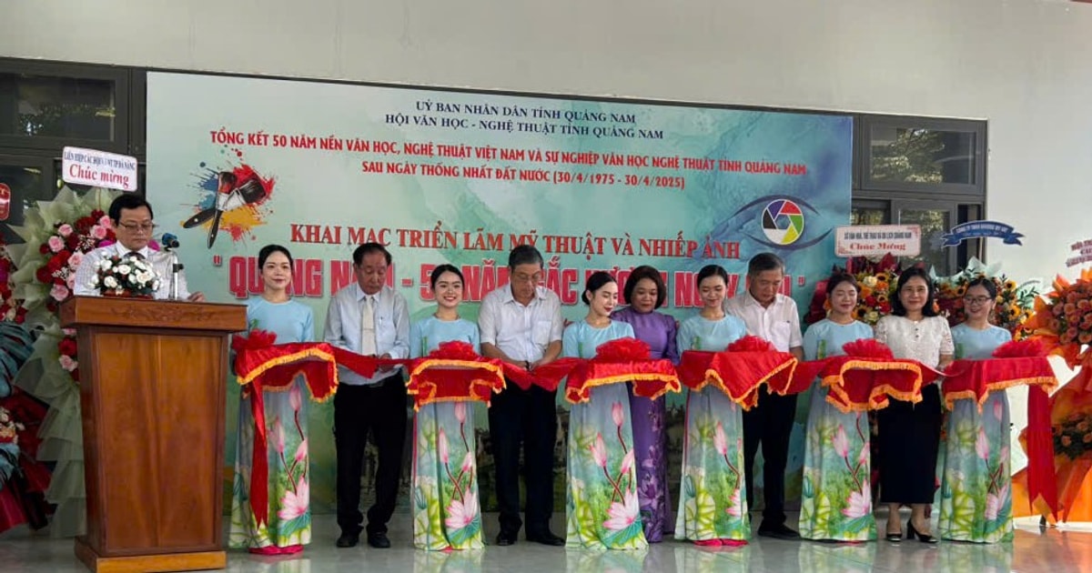 ความประทับใจจากนิทรรศการศิลปกรรมและภาพถ่าย “กวางนาม – 50 ปีแห่งสีสันและกลิ่นหอมของวันใหม่”
