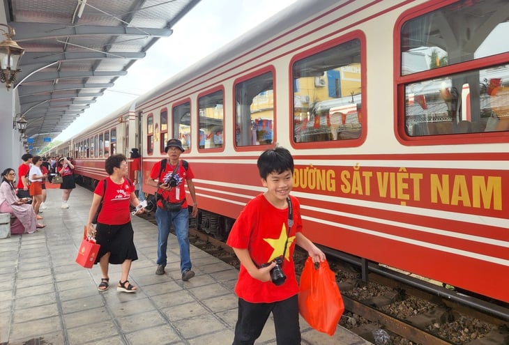Chạy lại tàu khách liên vận Việt Nam - Trung Quốc từ 25-5 - Ảnh 1.