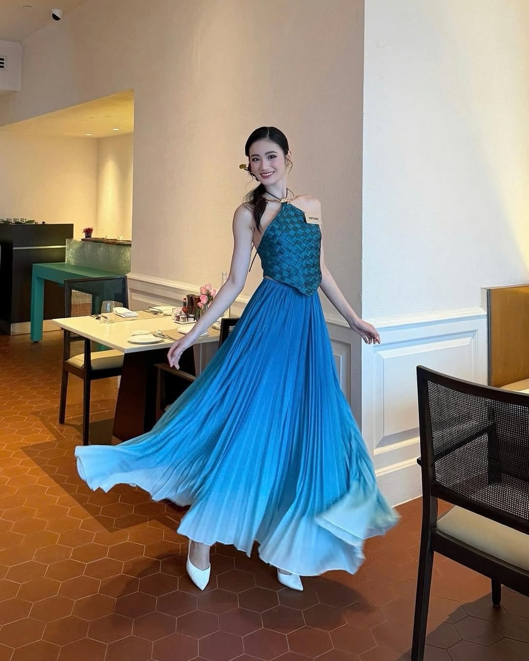 Huỳnh Trần Ý Nhi ghi điểm ở cuộc thi Hoa hậu Thế giới nhờ kỹ năng đặc biệt - 9