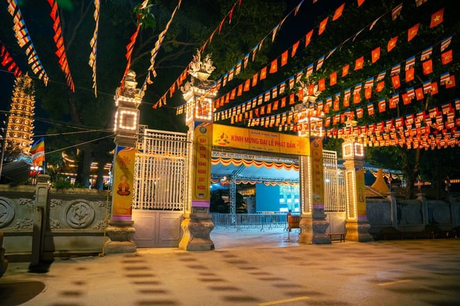 វត្ត Phuc Son ដែលមានអាយុ 350 ឆ្នាំនៅ Bac Giang មុនថ្ងៃទទួលសារីរិកធាតុរបស់ព្រះពុទ្ធ - រូបថត 13.
