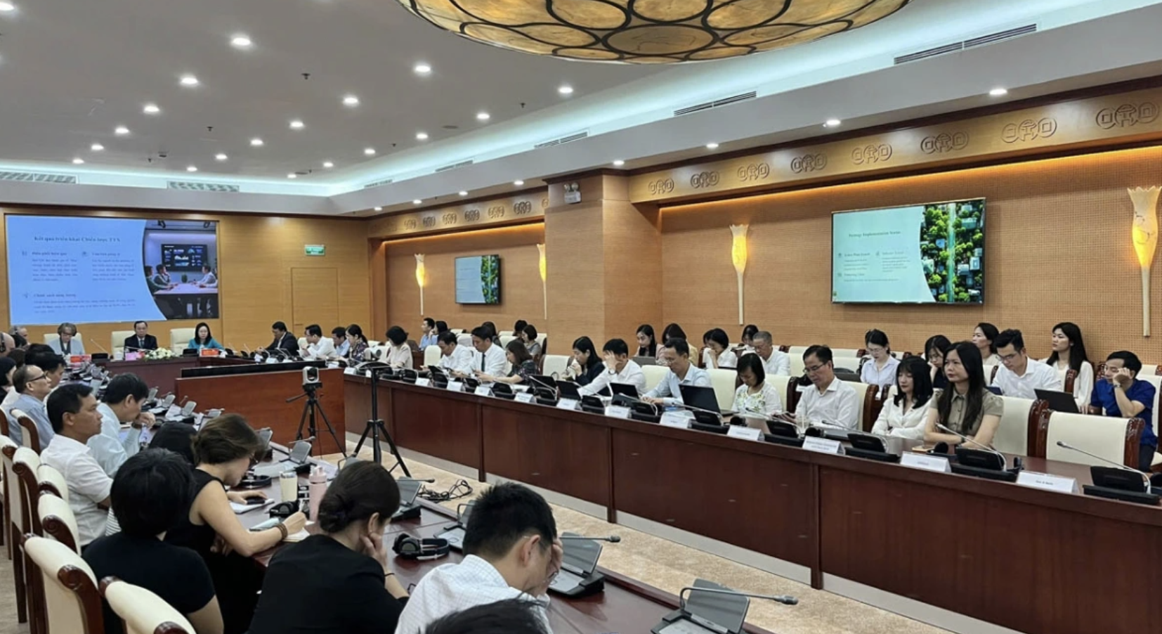 Quang cảnh toạ đàm. (Ảnh: VOV.VN)