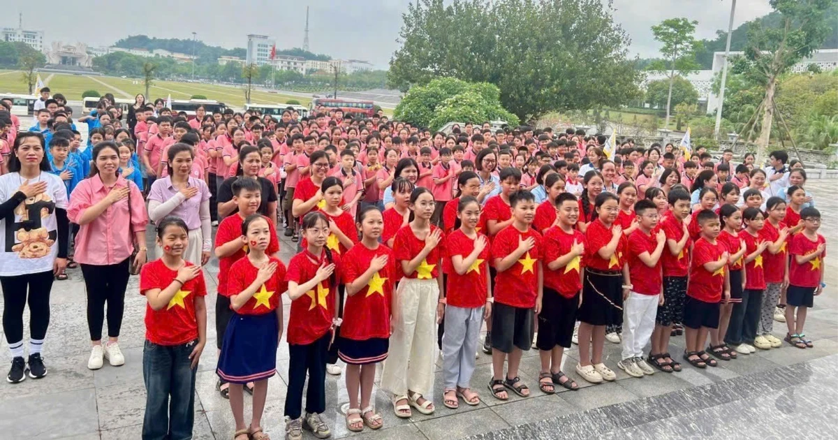 Nearly 240,000 Lao Cai students enter summer vacation after May 31