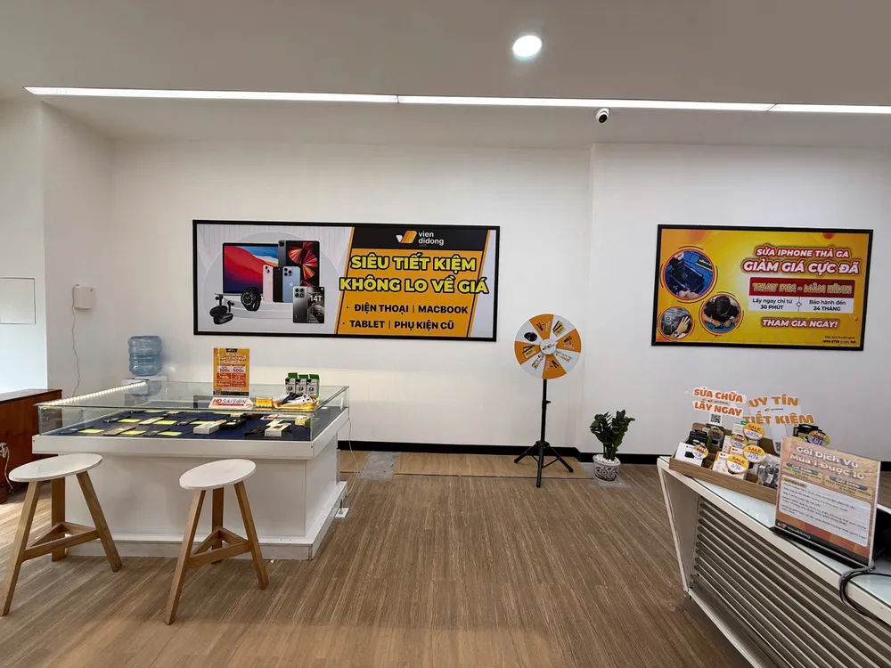 ร้านใหม่ของสถาบันมือถือในเขต 12 พร้อมต้อนรับลูกค้าแล้ว