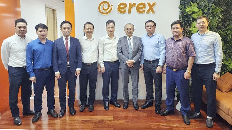 លើក​កម្ពស់​ការ​សាង​សង់​រោងចក្រ​ថាមពល​ជីវម៉ាស​ដំបូង​គេ​នៅ Lao Cai រូបថត ១