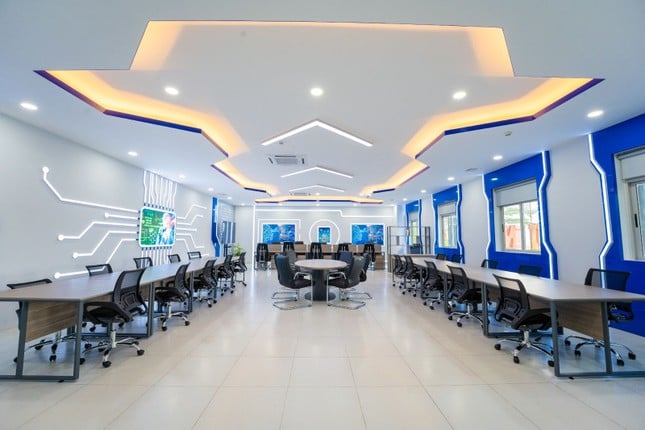 FPT 대학교 Quy Nhon A.I 캠퍼스: 기술을 사랑하는 Z세대를 위한 이상적인 선택 사진 3