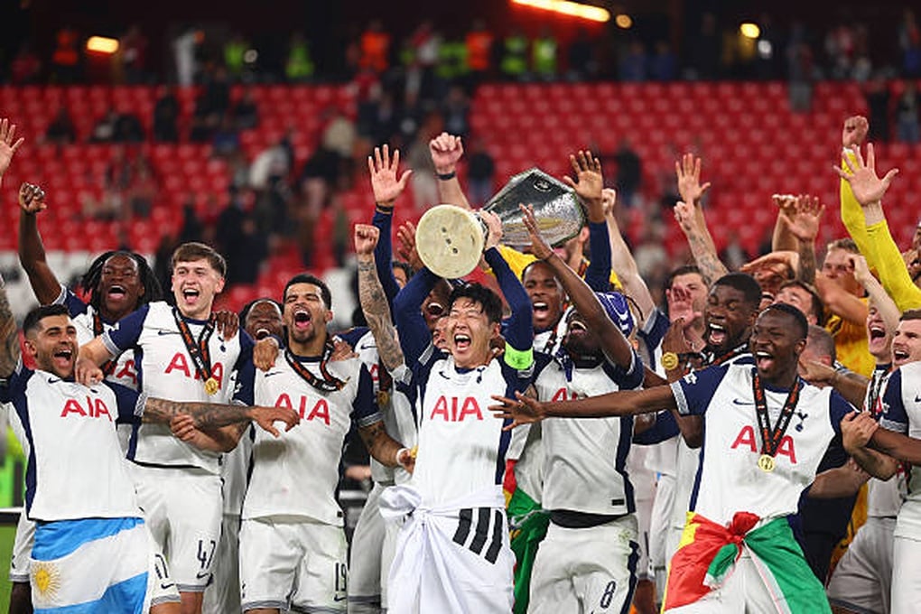 Son Heung Min bất ngờ không được trao huy chương vô địch Europa League - 1