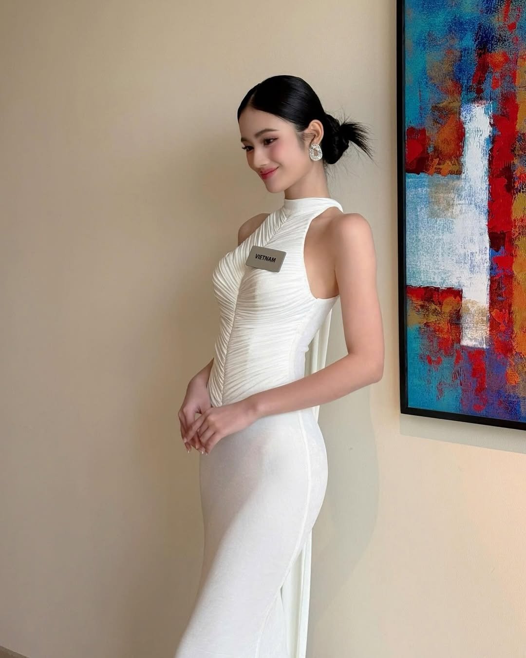 Huỳnh Trần Ý Nhi ghi điểm ở cuộc thi Hoa hậu Thế giới nhờ kỹ năng đặc biệt - 4