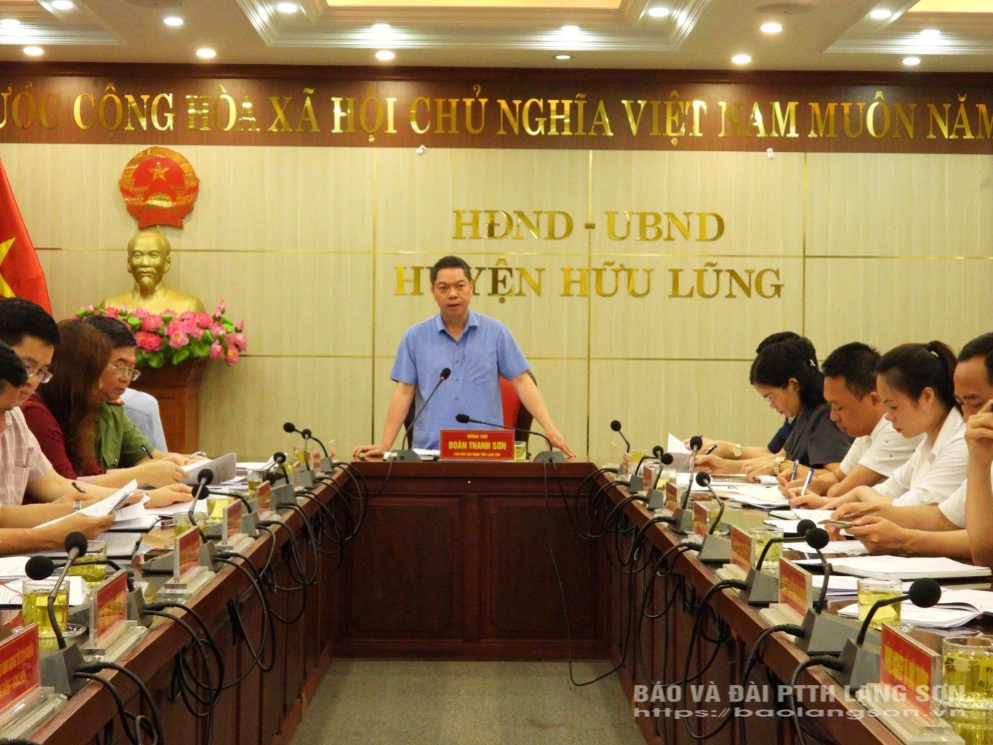 សមមិត្ត Doan Thanh Son អនុប្រធានគណៈកម្មាធិការប្រជាជនខេត្ត ថ្លែងសុន្ទរកថាបិទសម័យប្រជុំត្រួតពិនិត្យ។
