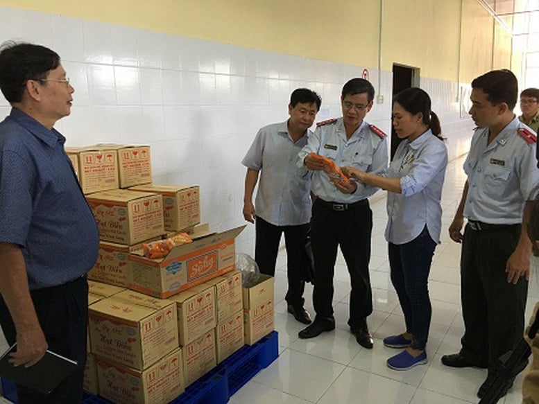 Lập 15 tổ kiểm tra về dược, mỹ phẩm, y dược cổ truyền, sữa, thực phẩm, thiết bị y tế- Ảnh 1.