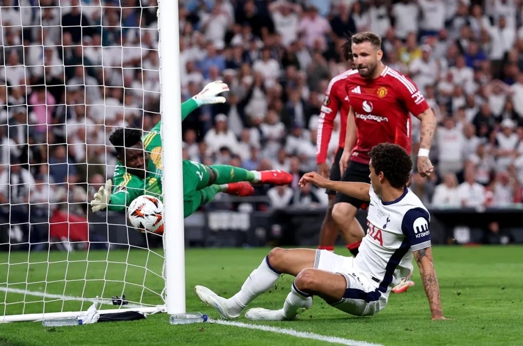 Tottenham lập kỷ lục đánh bại Man Utd, tạo kỳ tích sau gần 20 năm - 1